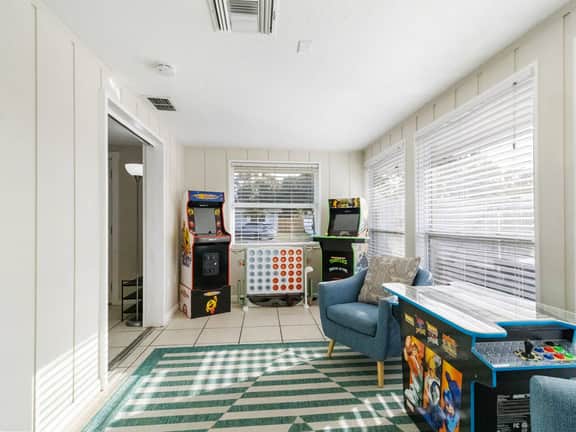 9mi to AMI | Hot Tub | Heated Pool | Game Room