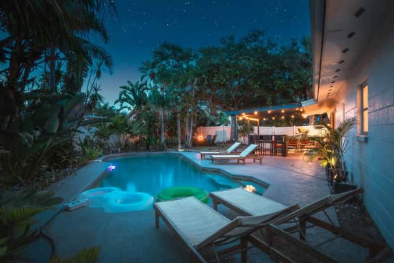 Tampa Oasis - Heated Pool | Fire Pit | Beaches